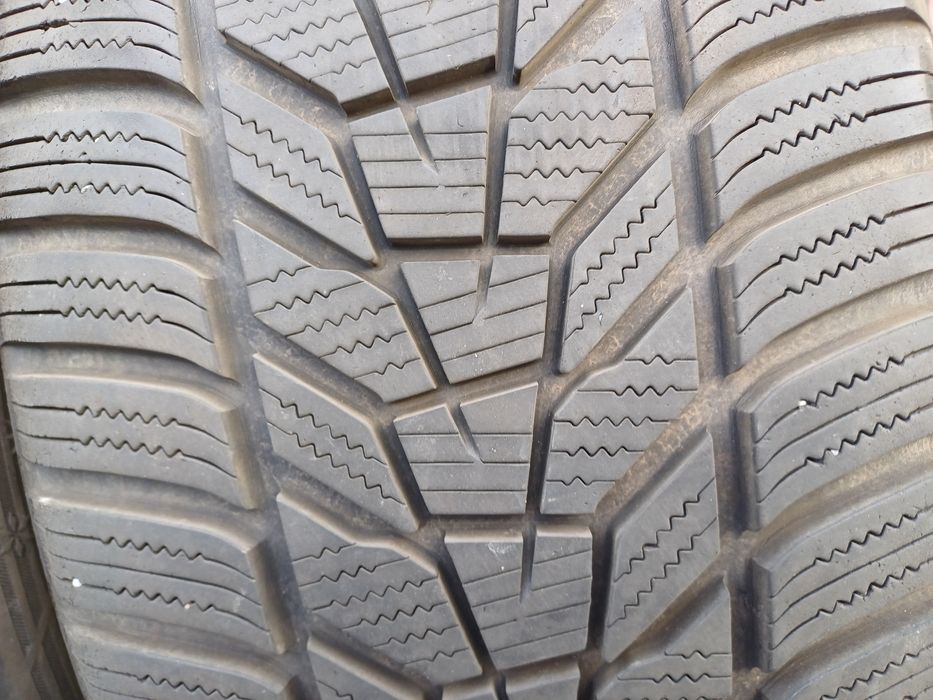 Гуми 235/55/18 Ханкок