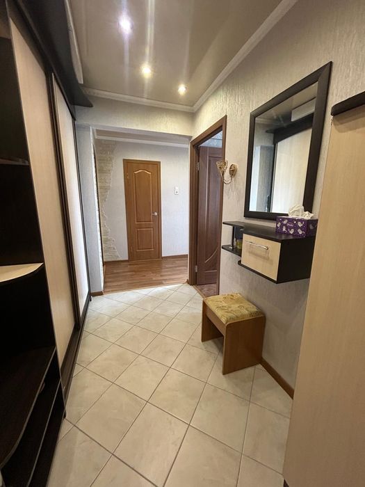 Продаётся 2- комнатная на КШТ