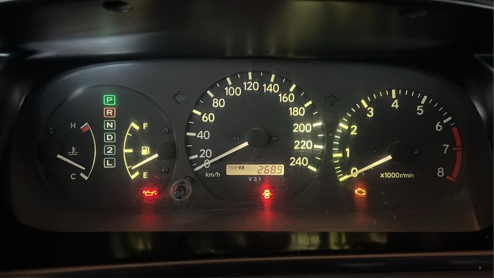 Щиток приборка камри 20 европа 3л