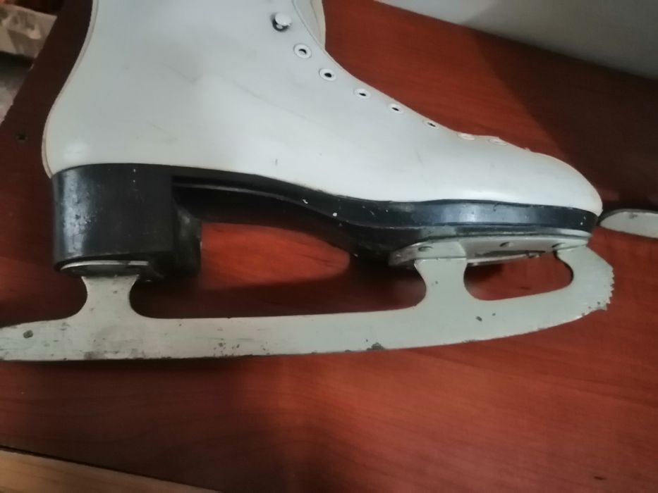 Patine patinaj artistic piele