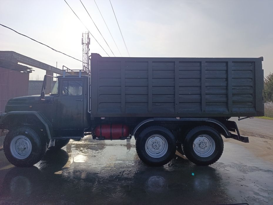 Зил 131 машина нахаду