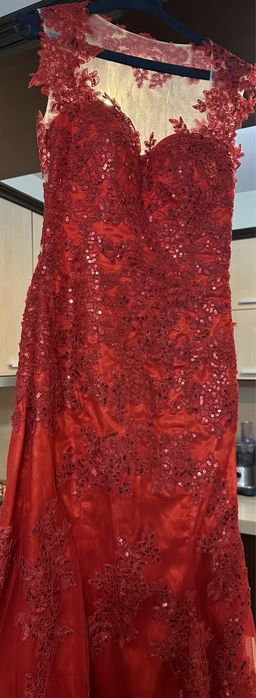 Официална рокля