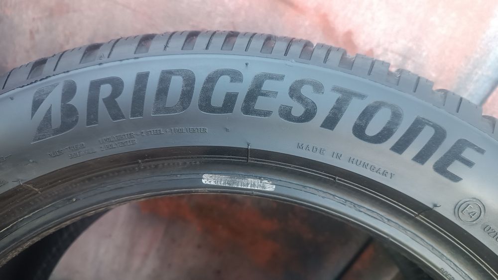 225/50/17 Bridgestone Дот 2622