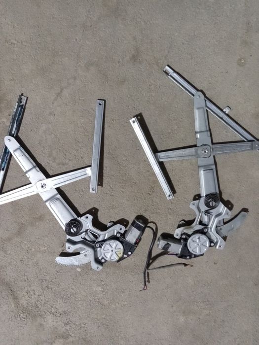 Matiz va damas labo uchun oyna kotargich.