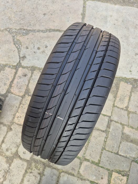 O bucată 235/55 R19 vară - una Continental Michelin