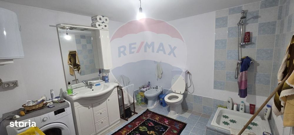 Casă / Vilă cu 4 camere de vânzare