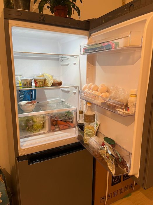 Продам новый холодильник