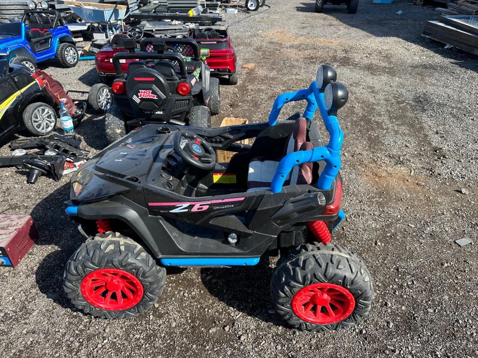 Игровые машинки.