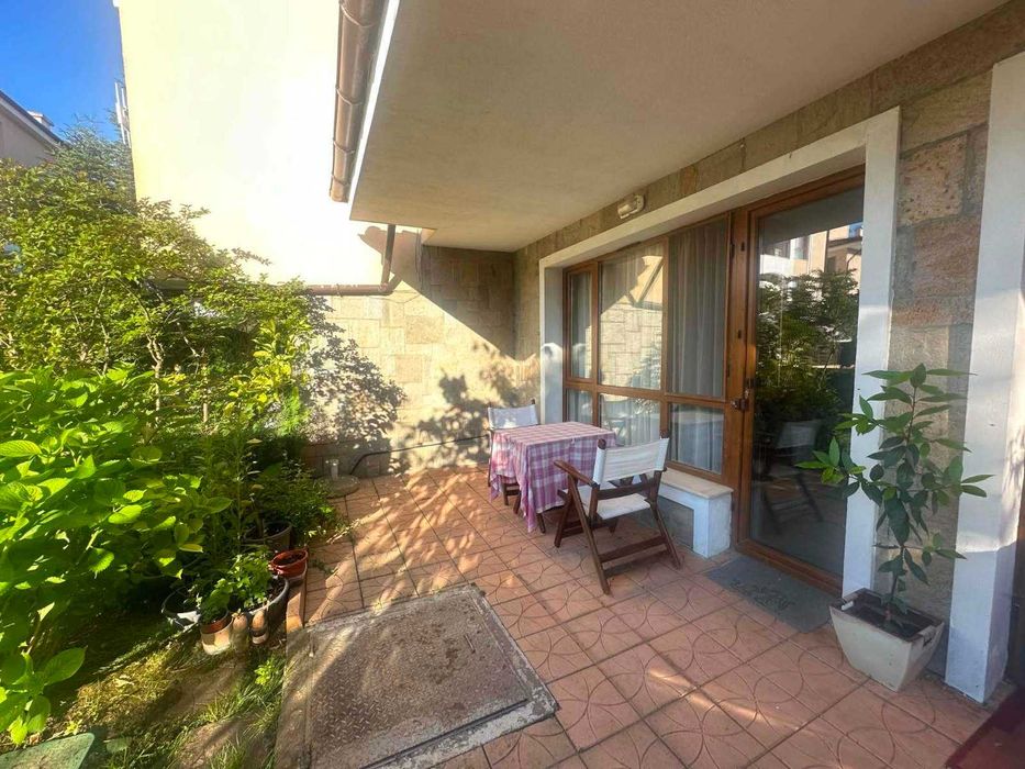 Продавам 2 стаен апартамент комплекс Paradise Bay