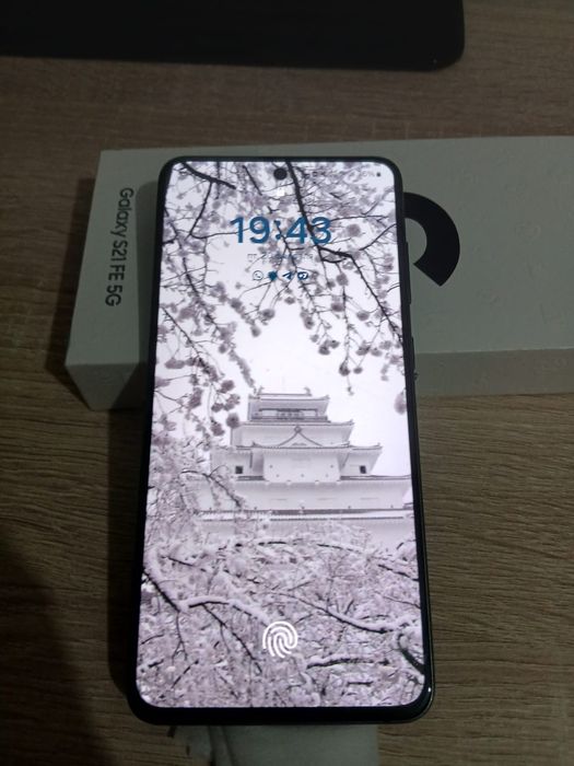Samsung s21 fe 256/8 цена:75000