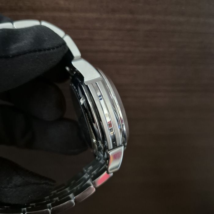 Продам оригинальные часы Tissot