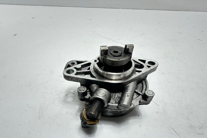 Pompa vacuum 73501167 Fiat Doblo prima generatie (facelift) seria