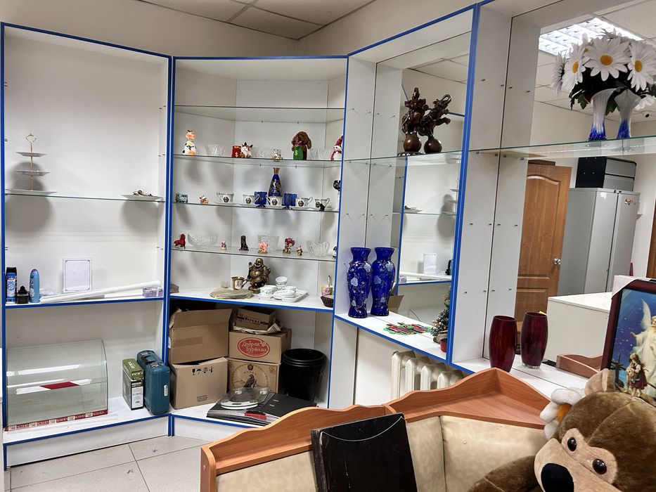 Продам стеллажи