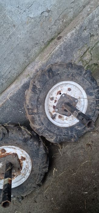 Vând roti motocultor