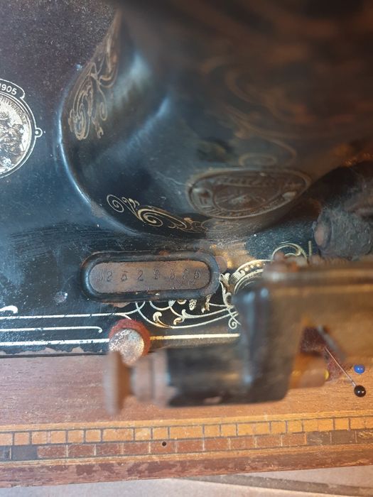 Masina de cusut singer