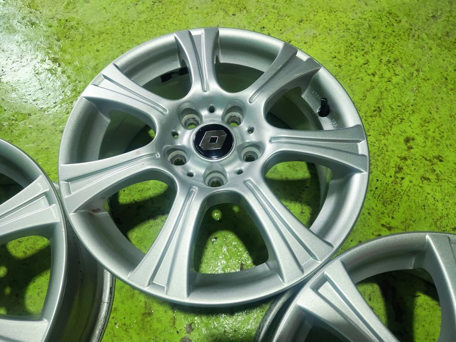 16 5x114.3  Renault Nissan лети джанти 5х114.3