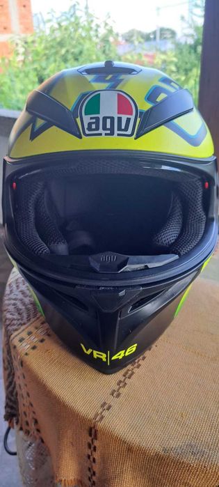 AGV мото каска чисто нова