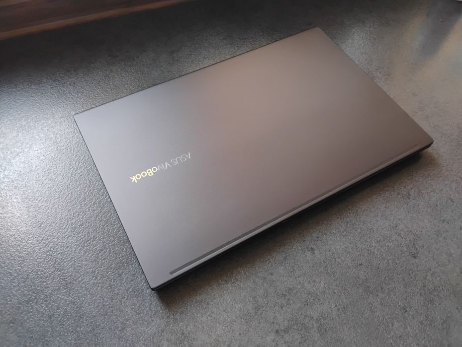Laptop Asus - OLED - Ryzen 5 - 5000serie - Vega 7 - 24gb