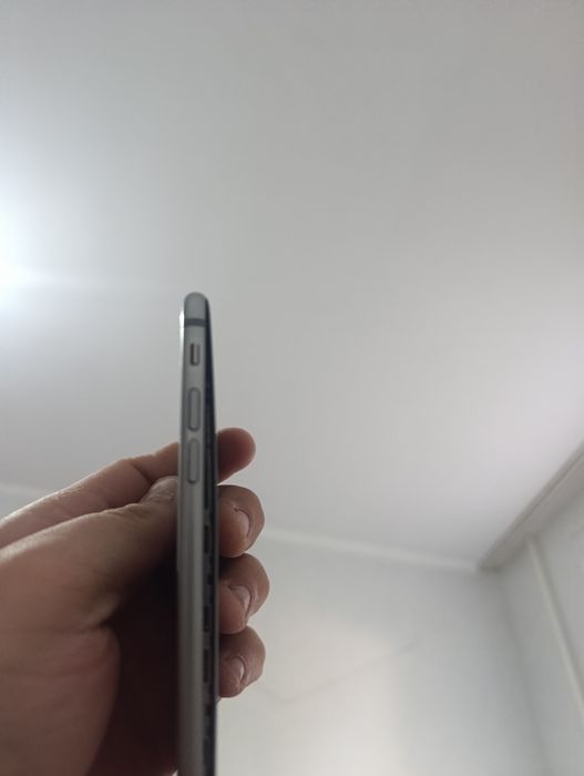 Телефон iphone 6s