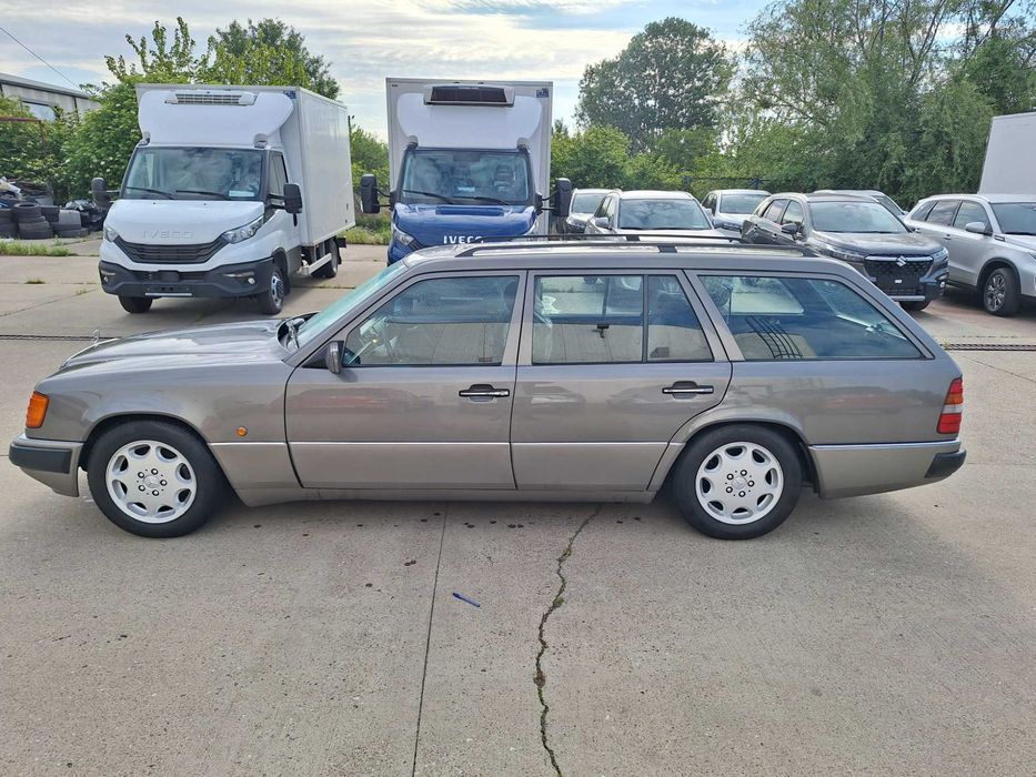 MERCEDES-BENZ E-Class 1990 — imagine 2