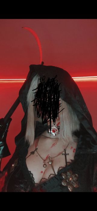 Dimitrescu cosplay костюм и перука