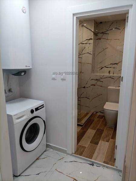 Стилно обзаведен апартамент в центъра на града