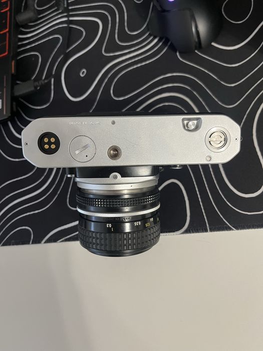 Nikon FE cu Nikkor 28mm f2.8