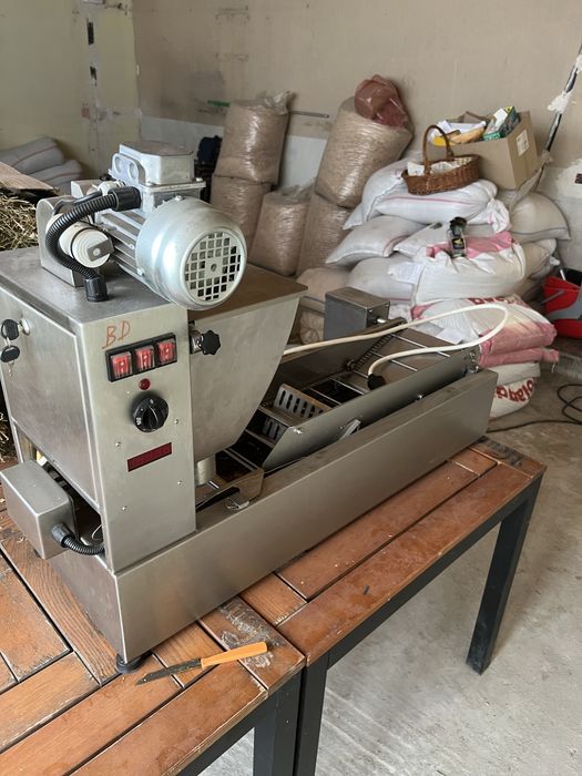 Masina automata de gogosi