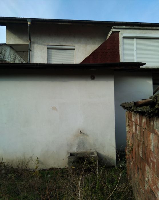 Продава къща в гр.Дупница