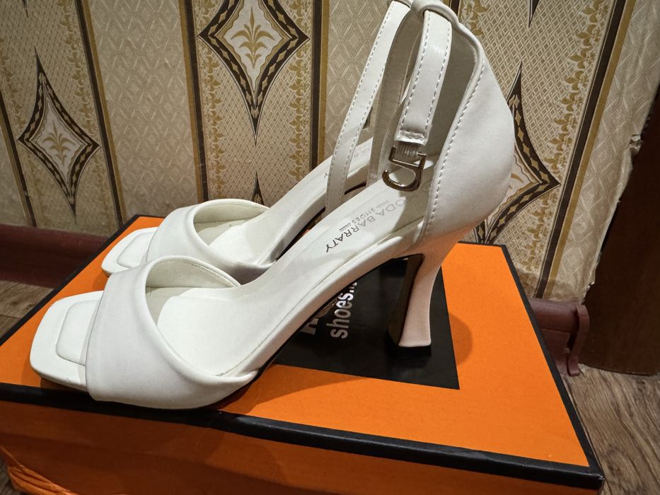 Пролам туфли не подошли