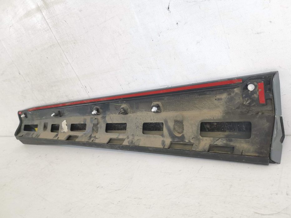 Ауди Кю3 / Audi Q3 F3 S-Line Оригинален десен преден праг (бандо) в до