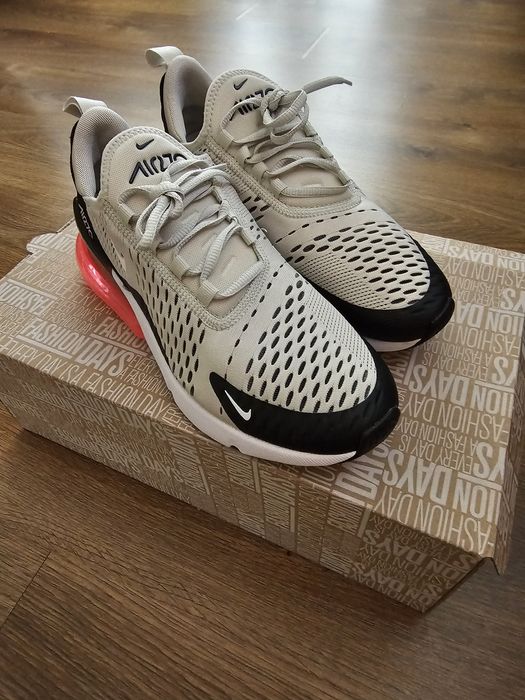 Маратонки Nike Air Max 270