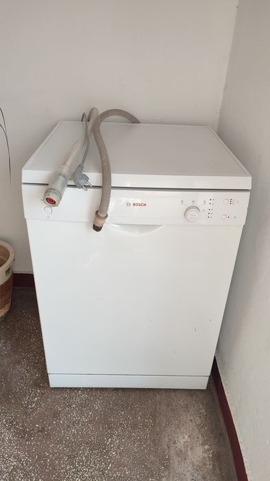 Mașină de spălat vase Bosch – 12 seturi – Perfect funcțională – 760RON
