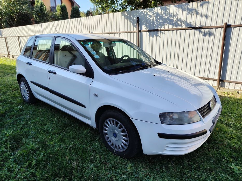 De vânzarea Fiat Stilo