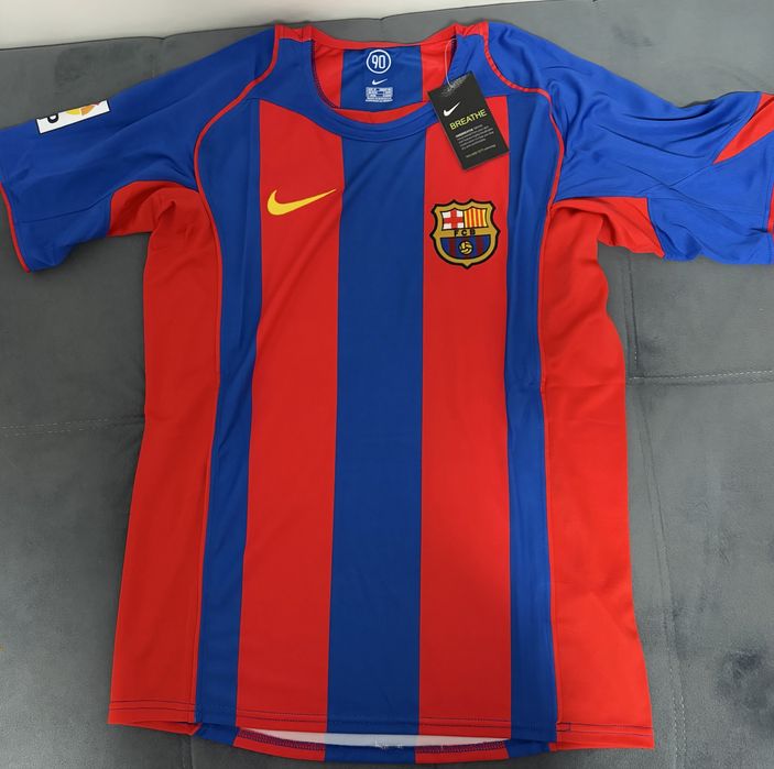 tricou fotbal jersey retro Barcelona Ronaldinho 10 04/05