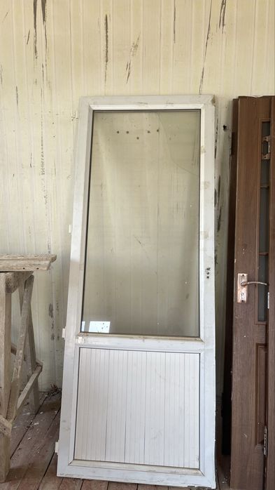 Продается двери и окно
