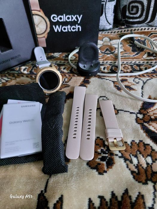 Продам срочно часы