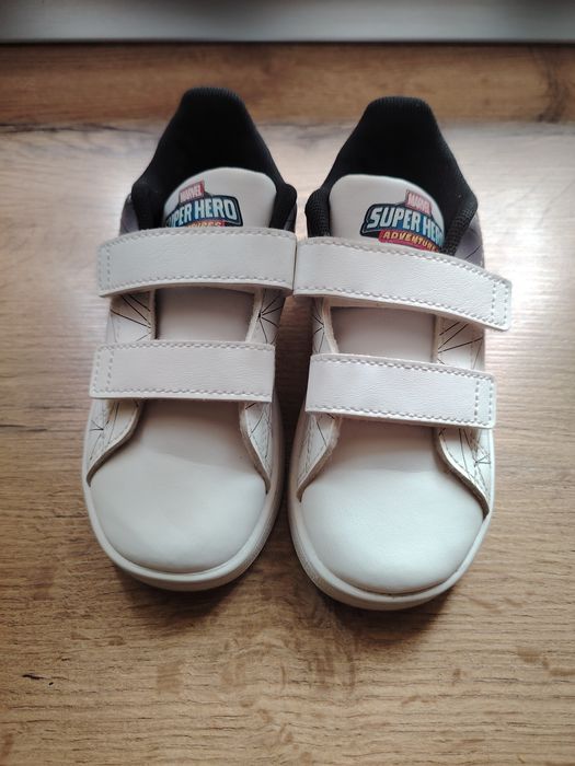 Adidași Adidas  Marvel