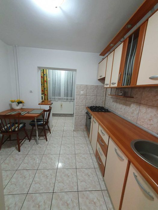 Apartament 2 camere de inchiriat zona Soarelui