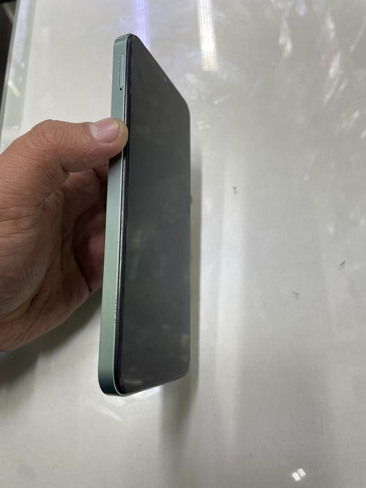 ZTE Blade V50 Design (256GB) в идеальном состояний