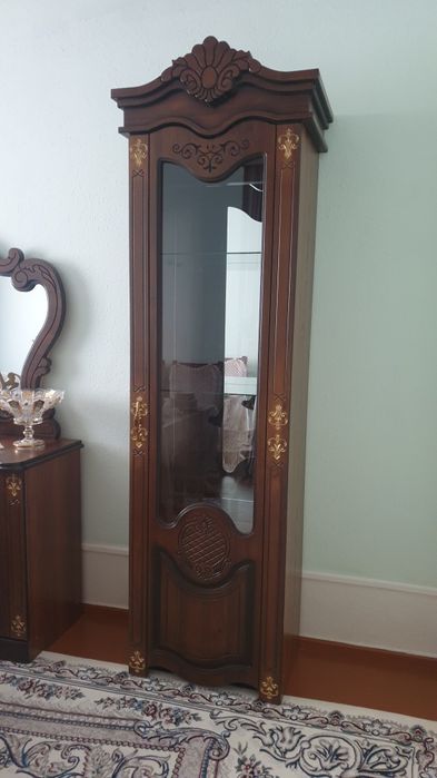 Kamod penal va stol stul