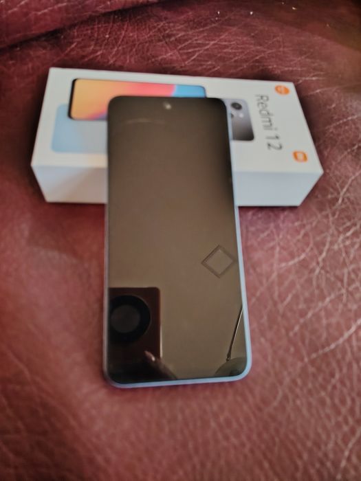 Redmi 12 с гаранция