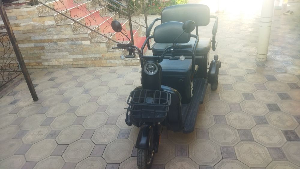 Skuter sotiladi 500 $