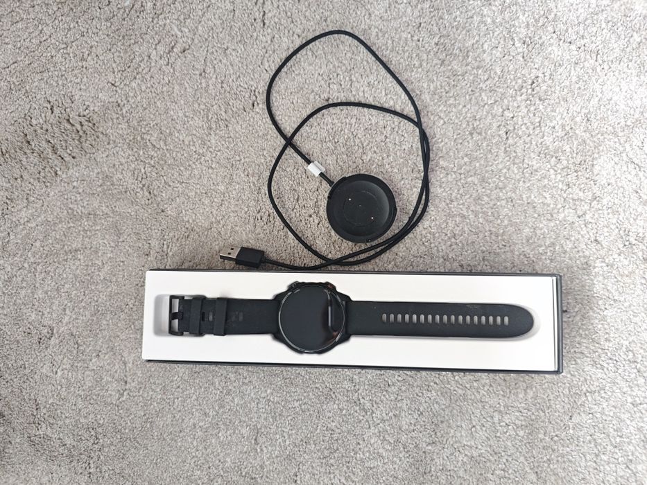 Смарт часовник Mi Watch