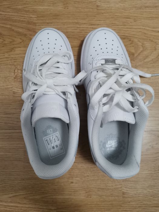 Нови! Оригинални маратонки Nike Air Force 1 - EU 39 / 25 см