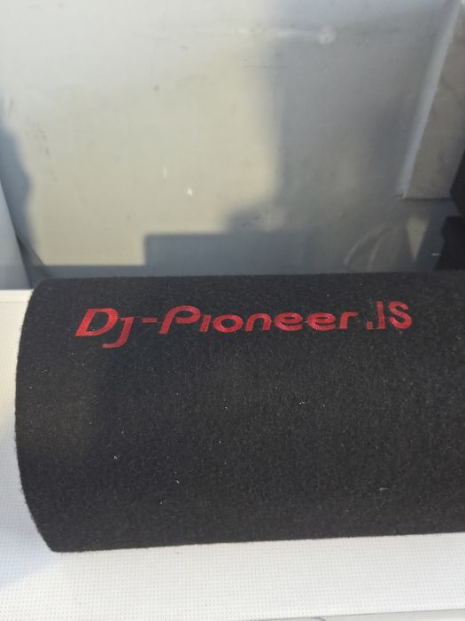 Продам сабвуфер новый