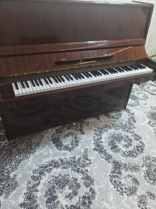 Срочно продается фортепиано