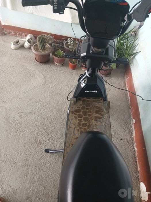 Skuter elektro srochna sotiladi