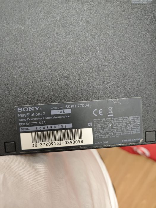 Mega Pachet Consolă Sony PlayStation 2 (PS2 Slim) + 2 Controllere + Microfoane + 8 Jocuri