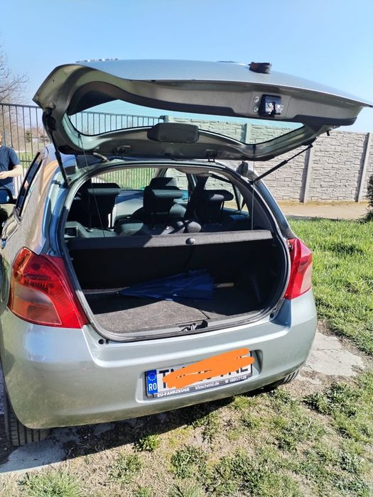 Vând Toyota Yaris 2008